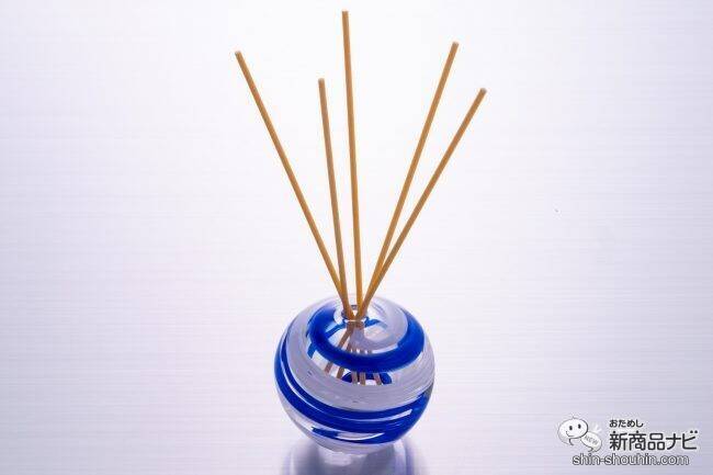 季節を感じるガラスの鮮やかさに注目！ 職人が手作りする『津軽びいどろ 一輪挿し「彩手鞠」』で季節の花と香りを楽しもう