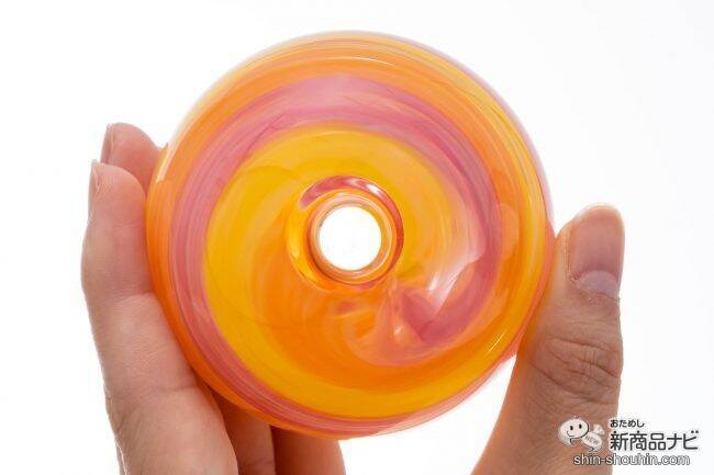 季節を感じるガラスの鮮やかさに注目！ 職人が手作りする『津軽びいどろ 一輪挿し「彩手鞠」』で季節の花と香りを楽しもう