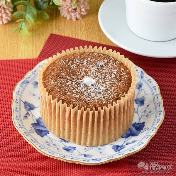 『ファミリーマート・今週の新商品情報』非日常の贅沢を！『ウェスティンホテル東京監修 魅惑のピーチフラッペ』や『クリスピーチキン（亀田のカレーせん味）』ほか