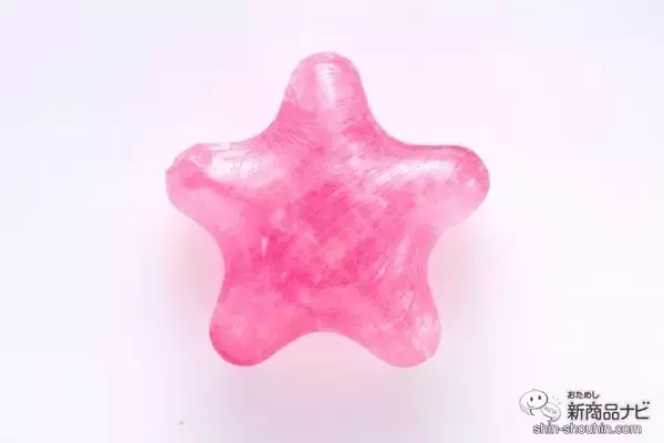 「本物の海の塩が入ってる！ パッケージにも秘密が隠れている『海のソーダCANDY』で夏気分を楽しもう♪」の画像