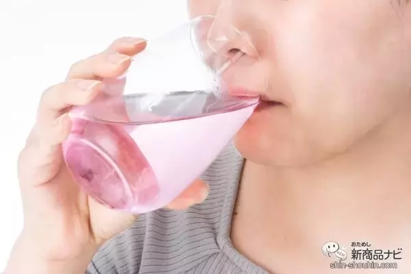 「秒で朝！ 寝る前に飲む、リラクゼーションドリンク『matsukiyo EXSTRONG ズズズ』が登場」の画像