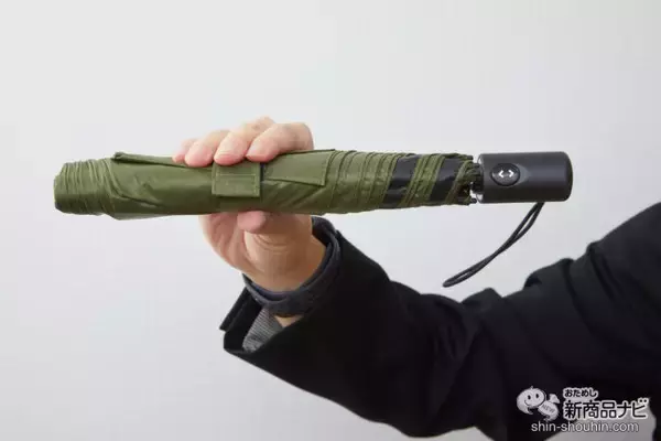 「日差しにも突然の大雨にも対応するオールラウンダー！ 軽くて大きくて便利な折りたたみ傘『VERYKAL LARGE Flat』」の画像