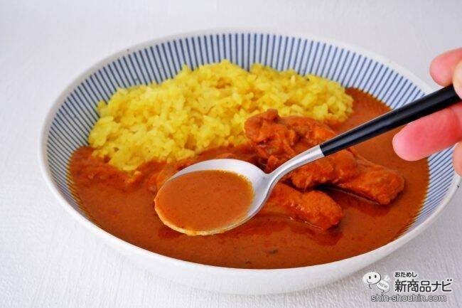 こだわりの食材で作られた本格派『骨付きタンドリーチキンカレーターメリックライスと共に』を夏の食卓に