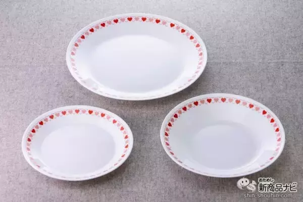 「レトロデザインが甘くてキュート！ 新作の『パイレックス　ミルクグラスディナーウェアシリーズ』で、テーブルをおしゃれに彩ろう♪」の画像