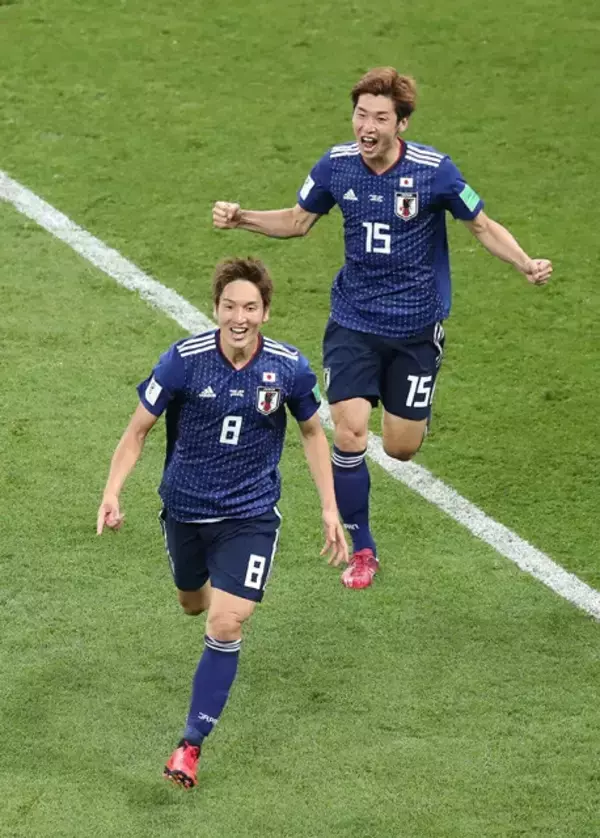 「南野拓実が負傷離脱で森保ジャパンに"大問題"発生！　久保建英に「栄光の背番号8」を!!」の画像