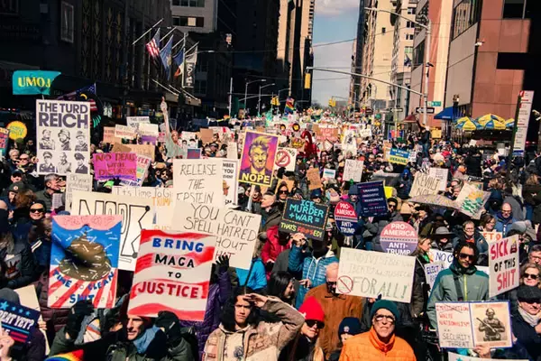 「世界がもたない!!　トランプを大統領の座から無理やり引きずり降ろす方法は？」の画像