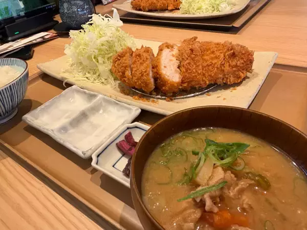 「激化する「とんかつチェーン戦争」、串カツ田中、銀だこ、焼肉きんぐも参入するアゲアゲすぎる舞台裏」の画像