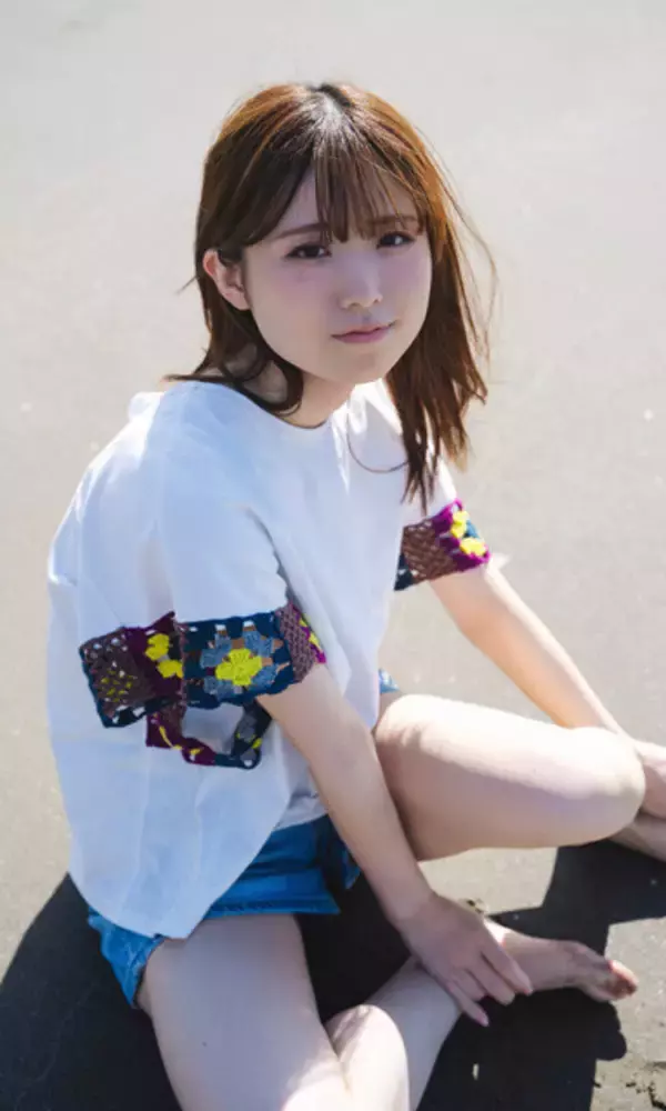 「『ラブライブ！蓮ノ空女学院スクールアイドルクラブ』のセラス 柳田 リリエンフェルト役を務める声優・三宅美羽が待望の初デジタル写真集を語る「初めて素の自分を見せる"そわそわ"を感じながらの撮影でした」」の画像