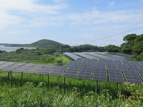 【現地ルポ】島の1割を覆う約150万枚の太陽光パネルを設置予定！　「日本最大の発電島」長崎県・宇久島（前編）