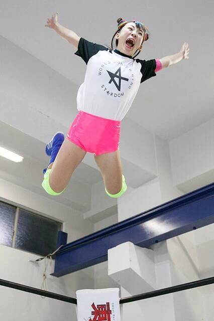 密着！ "新人レスラー"フワちゃん、「2度目の青春」にリングイン!!