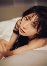 メジャー街道を走るyosugalaの"メロい女"汐見まといが約3年ぶりの週プレ登場「夜の撮影ばかりなので、夏の海で王道なグラビアもそろそろやりたいです！」