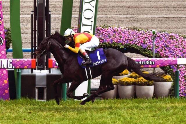有馬記念「万馬券」をふたりの馬券名人が渾身の予想！　23歳のジョッキーに大波乱の予感？