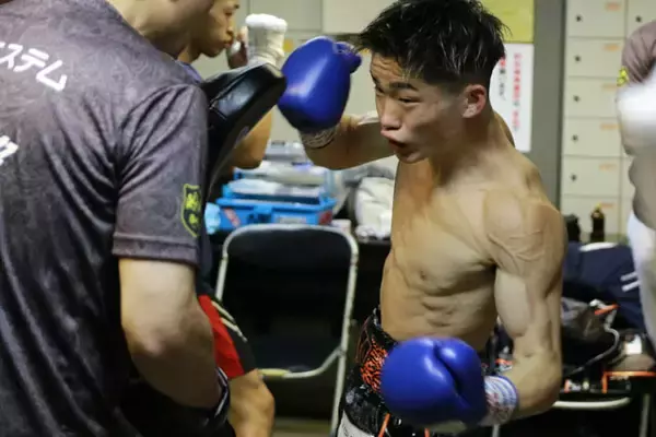 「「怪物（モンスター）に憧れた少年」　プロボクサー・伊藤千飛の夢＜前編＞」の画像