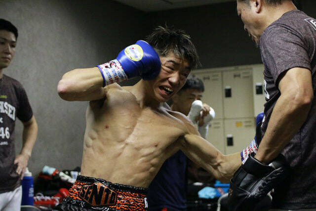 「怪物（モンスター）に憧れた少年」　プロボクサー・伊藤千飛の夢＜前編＞