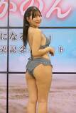 「グラビア映えするメリハリボディに注目！　元アイドル・成瀬かのんがイメージDVDデビュー「『実はお尻が大きかったんだな』って言われます」」の画像3