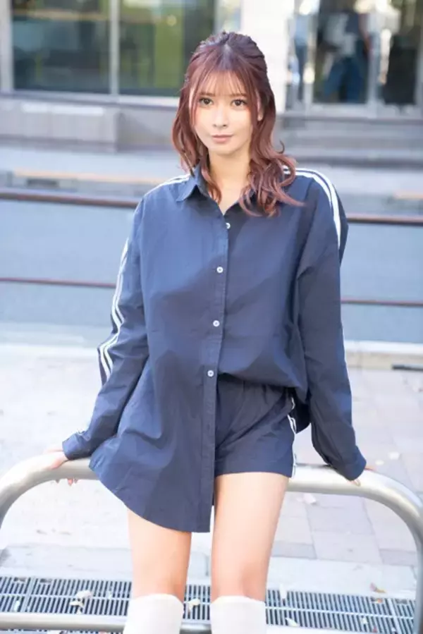 「ゴージャス☆なIカップで話題の"令和の超新星"山田あいが語る初グラビアへの想い「撮影では胸のムニュ～とした柔らかさが伝わるように意識していますね」」の画像