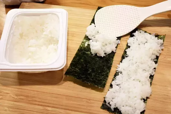 「【マックポーたま】スパムと卵を挟んだ沖縄のソウルフード、ポークたまごおにぎりをマックポークでアレンジしたら完全優勝のウマさ！＜野島慎一郎のバカレシピ＞」の画像