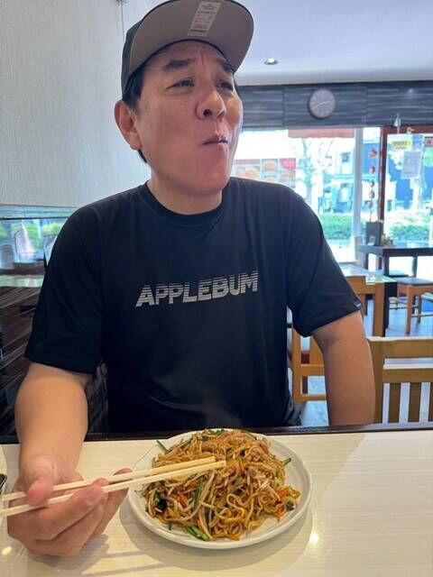 【ピエール瀧の「萌え萌やしソバ探訪録」】29杯目「神戸で見つけた台湾風（!?）もやし焼きそば！」