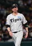 「大展望！　プロ野球後半戦「4つの論点」。セは史上初の同率首位ターン、パは鷹が独走ターン......優勝＆CS進出をかけた"真夏のサバイバルレース"の行方は？」の画像1