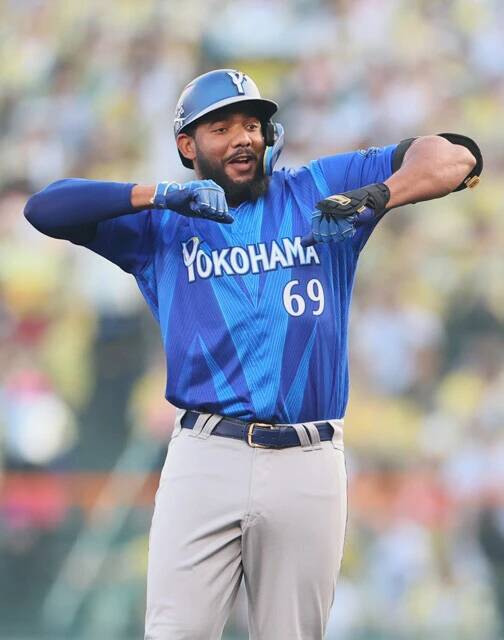 大展望！　プロ野球後半戦「4つの論点」。セは史上初の同率首位ターン、パは鷹が独走ターン......優勝＆CS進出をかけた"真夏のサバイバルレース"の行方は？
