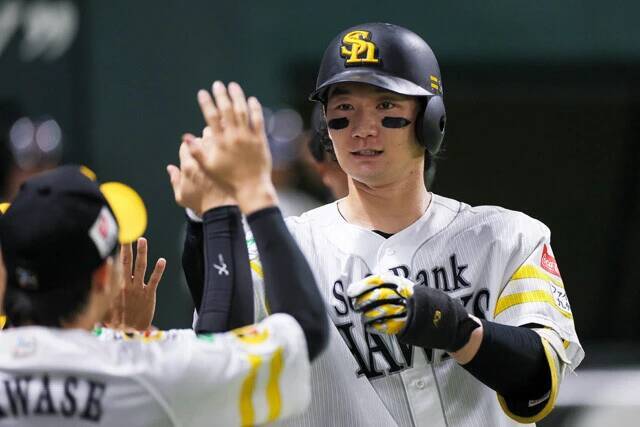 大展望！　プロ野球後半戦「4つの論点」。セは史上初の同率首位ターン、パは鷹が独走ターン......優勝＆CS進出をかけた"真夏のサバイバルレース"の行方は？