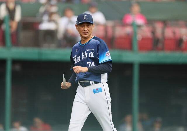 大展望！　プロ野球後半戦「4つの論点」。セは史上初の同率首位ターン、パは鷹が独走ターン......優勝＆CS進出をかけた"真夏のサバイバルレース"の行方は？