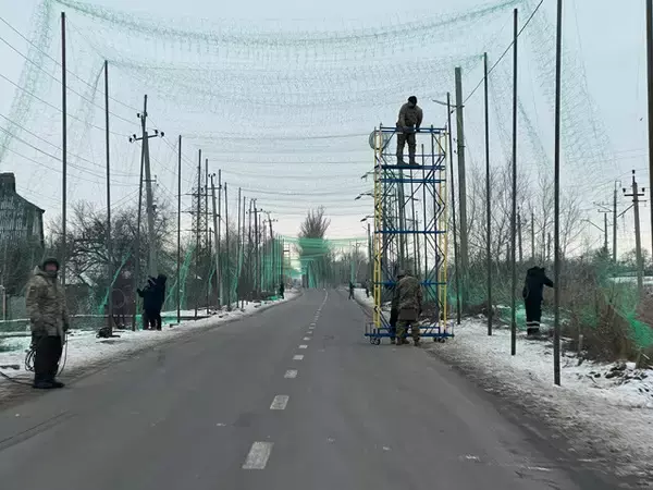 「開戦から4年、「ウクライナ軍ドローン部隊」の最新形態とは？　航続距離が4倍に延びた無人航空機に、負傷兵を搬送する無人車両まで！」の画像