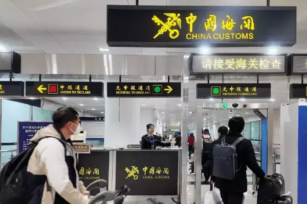 「中国で一時拘束トラブルも発生...。港区女子の危ないドラッグ事情」の画像