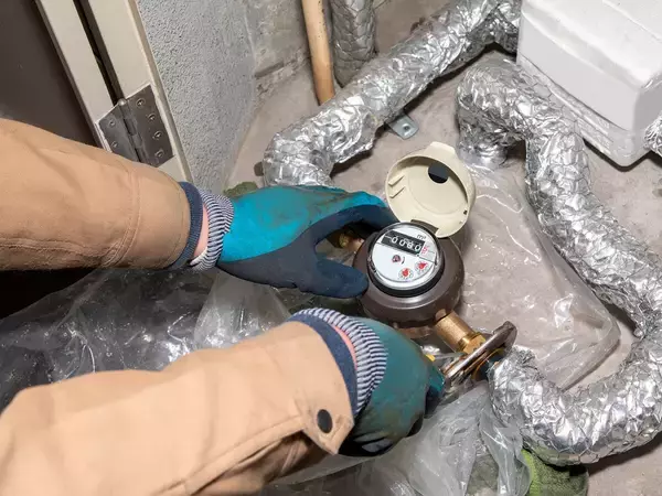 あなたの家も狙われる?　神出鬼没の「水道メーター泥棒」にご用心！