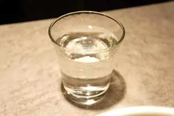 「【細打ちうどん】赤坂の路地に佇む名店の自家製うどんに感動した夜：パリッコ『今週のハマりめし』第233回」の画像