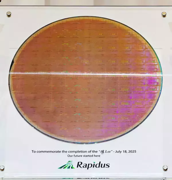 「半導体系インフルエンサー・情ポヨが語る〈半導体業界〉最前線　メモリー大高騰の謎、今年注目の日本企業は？「今年も革ジャン帝国に翻弄されるポヨ!!」」の画像