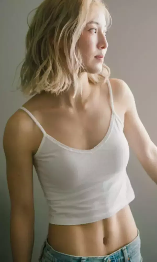 「フットサル女子日本代表・松本直美が初のデジタル写真集を発売！「フットサルをより多くの人に知ってもらいたい思いから挑戦しました」」の画像