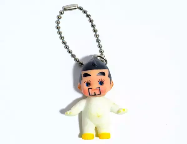 「なぜかコスプレをし始めた！　平成のキューピー人形【山下メロの平成レトロ遺産：112】」の画像