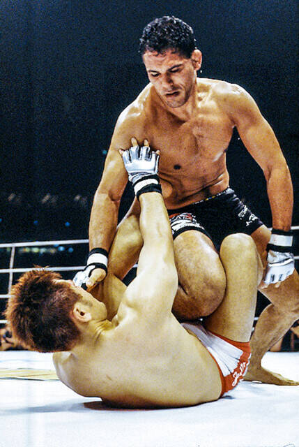 菊田早苗が始めた元祖MMAプロ合同練習の総本山「新宿スポセン」とは？