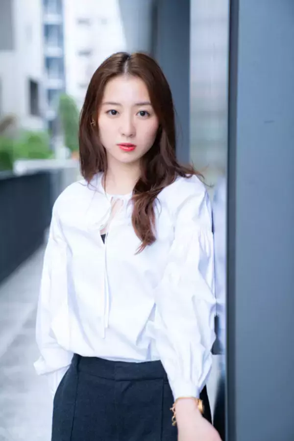 「女優・高田里穂が語るグラビアへの想い「グラビアはもっとも自分を美しく残してくれる『魔法』です」」の画像