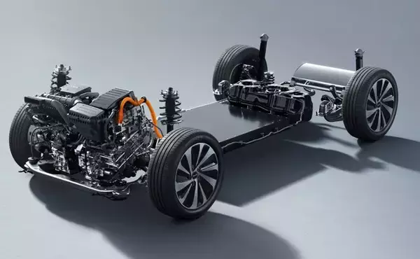 「中国から超デフレ価格で襲来した噂のPHEVを公道試乗！　BYD シーライオン6は日本車を食うか!?」の画像