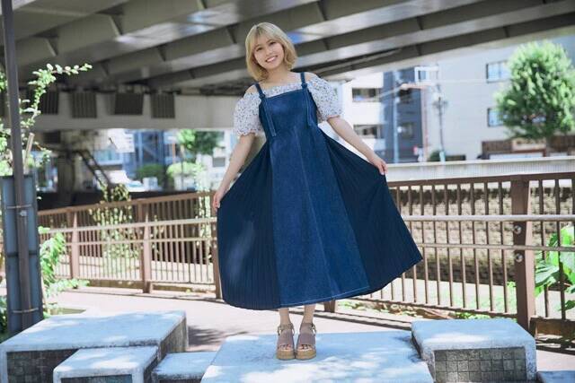 鈴木萌花のデジタル写真集がマンスリー3位に！ アイドルからのリスタート、今後は「歌のおねえさん」に挑戦？