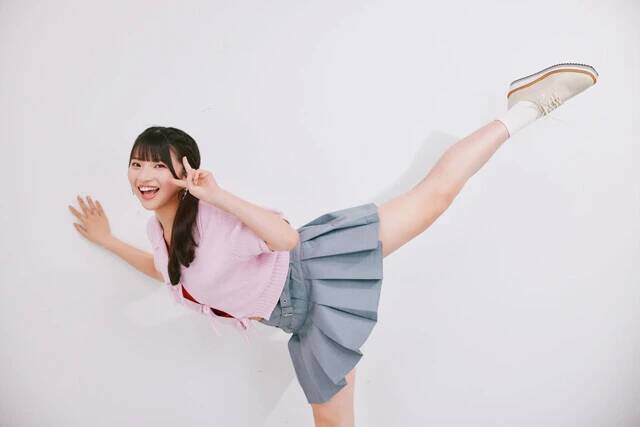 身長148cmの超天真爛漫アイドル・姫野ひなのが語るポジティブの秘訣「妹とのお風呂タイムで相談しあいっこしてます」