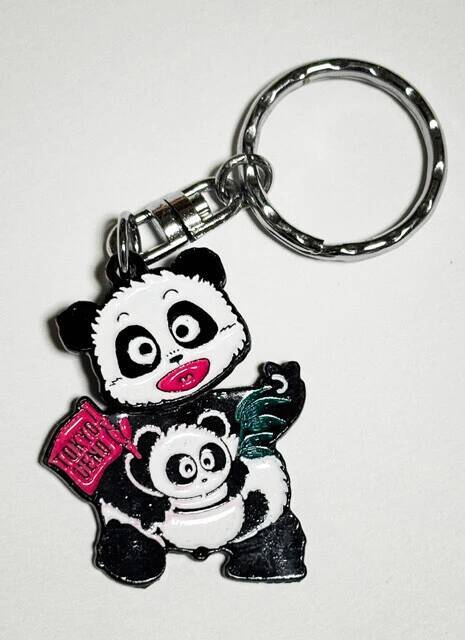 昭和・平成の定番おみやげ 上野動物園のパンダキーホルダー【山下メロの平成レトロ遺産：104】