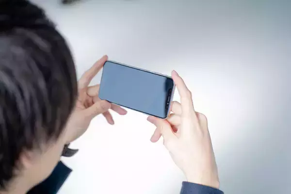 「50代、20代の"昭和101年上司"VS"令和8年部下"の「このビジネスマナーって守るべき？」【令和8年、働く大人の新常識アンケート①】」の画像