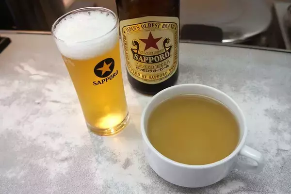 「【ライスカブサ】カウンターのみの狭小店で食べるサウジアラビア料理のプレートが驚きの美味しさだった：パリッコ『今週のハマりめし』第240回」の画像