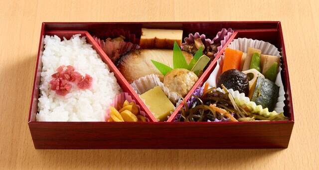 酒のつまみになる「駅弁－1グランプリ」開幕！　郷土料理がたっぷり詰まって楽しい!!