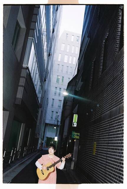 "令和のたま"の異名を持つソロシンガーはラブホの清掃員!?　2025年最もバズったインディーズアーティスト・古山菜の花「自分がいいと思う音楽を作り続けようという姿勢は、ずっと変わらないです」