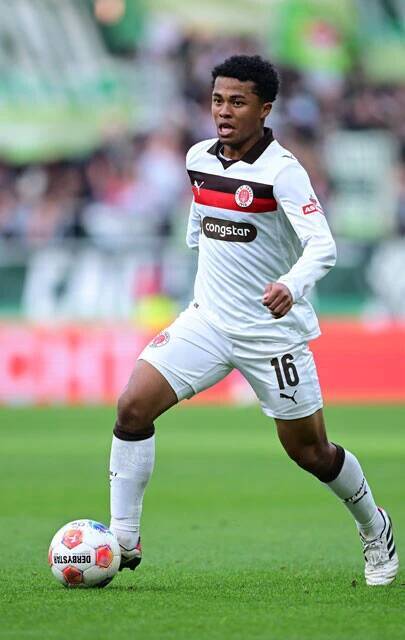 森保ジャパン"W杯メンバー当落線上の16人"総チェック!!!　"南野枠"の最適解は27歳ルーキー？