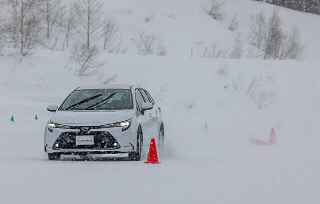極寒の北海道で試す！　超最新「オールシーズンタイヤ」実力リポート