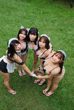 Jカップのなな茶がプロデュースする最胸インフルエンサー集団・クララプロダクションがハーレムグラビアを披露！「グラビア引退宣言していましたが、社長の私が脱がないわけにはいかないですよね？」