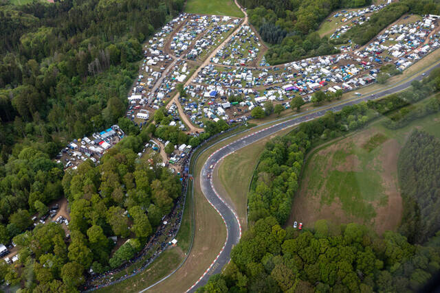 "緑の地獄"で過去最多35万2000人が大熱狂!!　第54回 ニュルブルクリンク24時間レース　トヨタ・スバル激闘の舞台裏