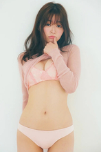 ミスマガでの経験を経て、山本 杏が3年ぶりの週プレ凱旋！「愛犬がかわいすぎてインドア派になっちゃいました」