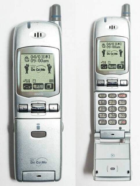 「FOMA」がついに停波、さよなら、iモード！　今こそ振り返りたい平成のガラケーコレクション【山下メロの平成レトロ遺産拡大版：108】