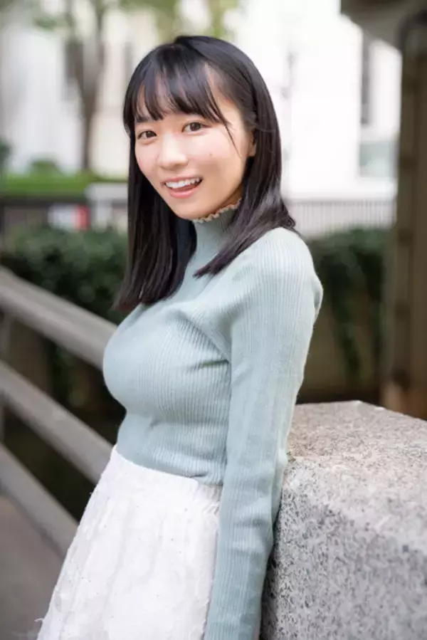 「長年所属したアイドルグループを来年2月に卒業。椿野ゆうこが語る初グラビアの記憶「ポーズを予習してきましたけど、緊張してろくにできなかったです」」の画像